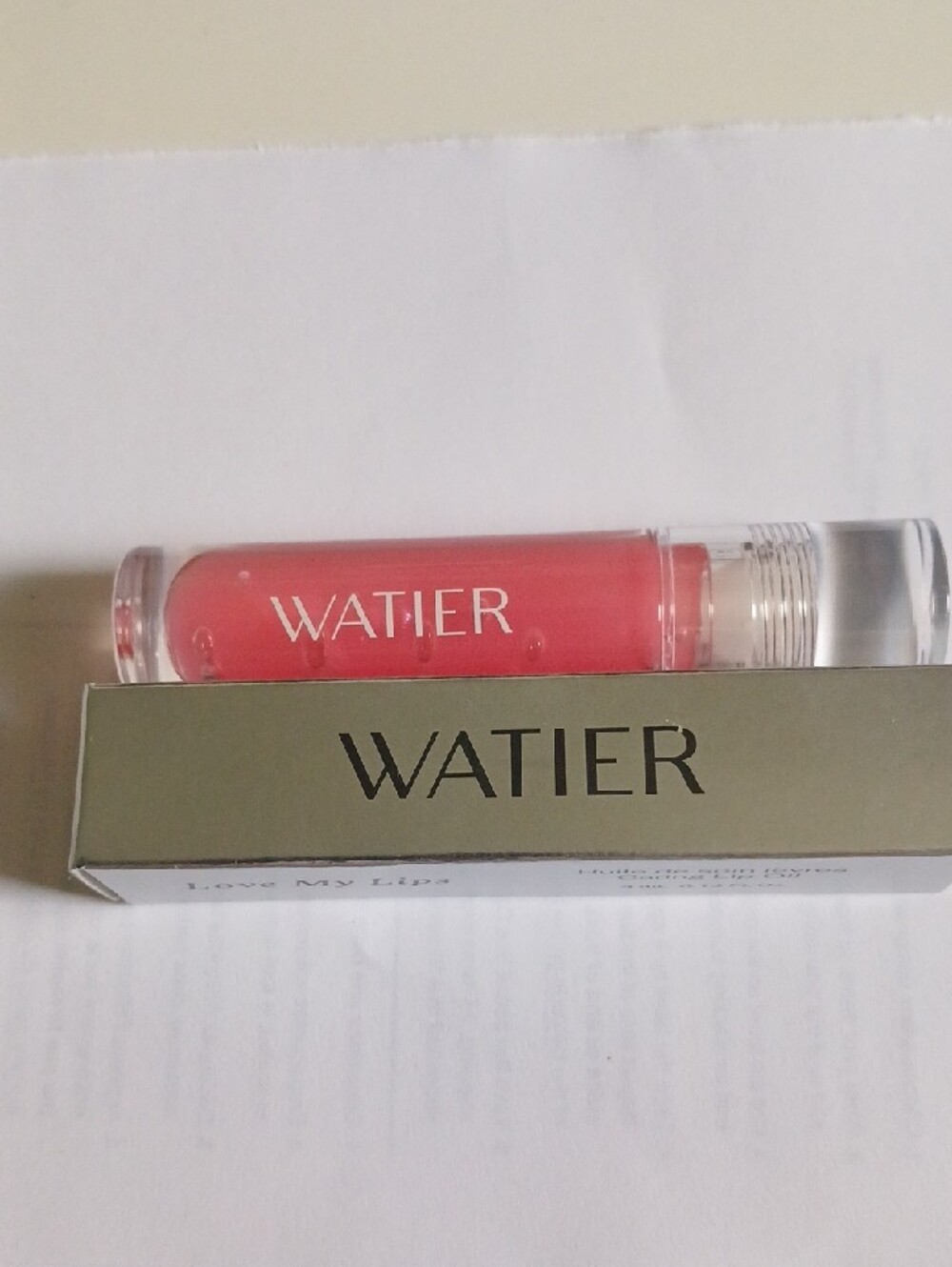 Love My Lips Lipstick — Gold Case, Hydrating Color
